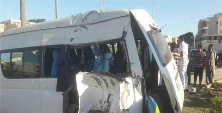حادث صدام اتوبيس مدرسة