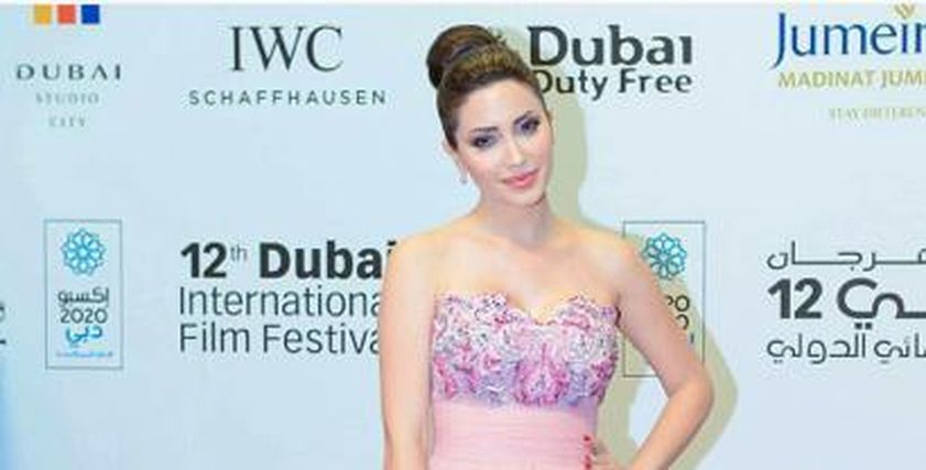 بالصور| 50 إطلالة جذابة للفنانة نسرين طافش
