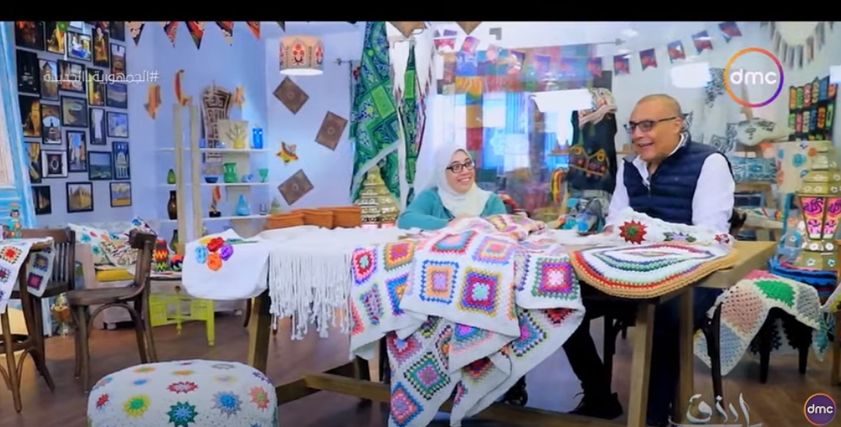 مصممة الكروشيه والمكرمية