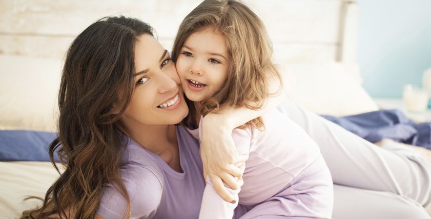 بعد الانفصال..زيارة ابنك لعائلة والده تجعله سويا