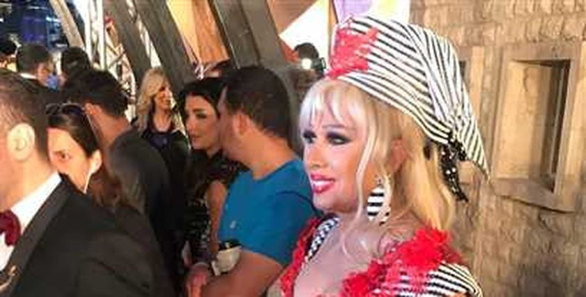 ليدي مادونا