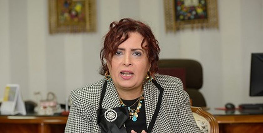 الدكتورة عزة العشماوي