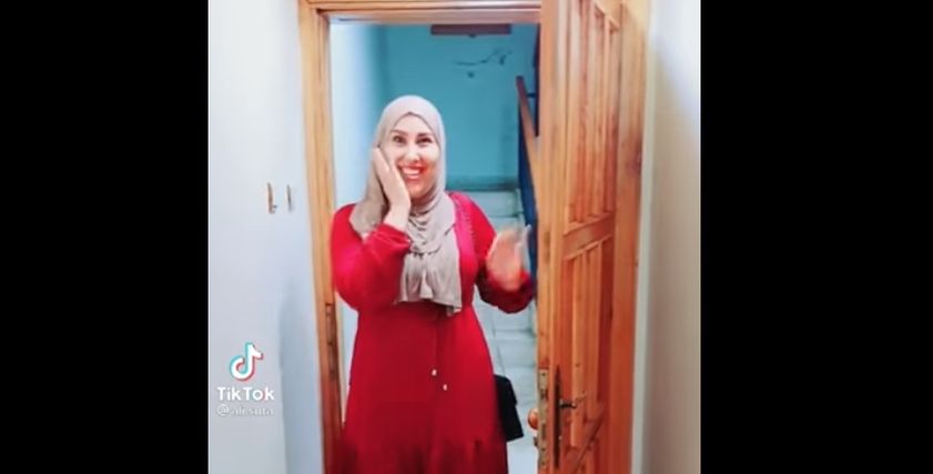 مفاجأة الأم