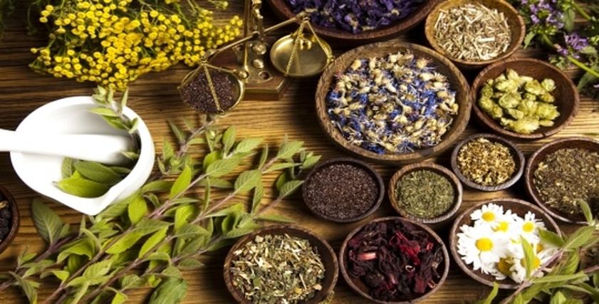 مشروبات تنظف بشرتك من الداخل