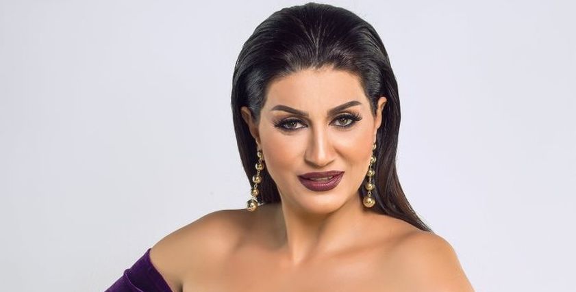 وفاء عامر