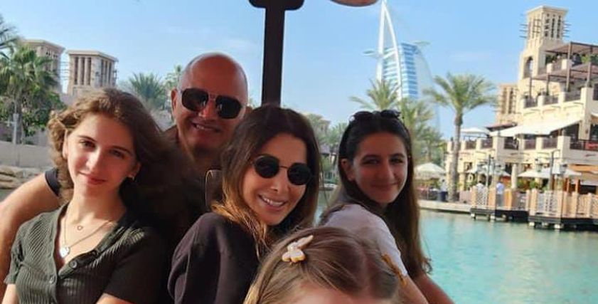 نانسي عجرم وعائلتها