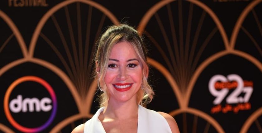 الفنانة منة شلبي