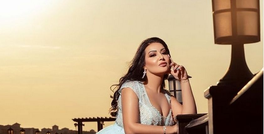 الفنانة سمية الخشاب