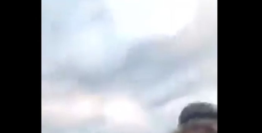 فيديو لاعتداء على سيدة في الطريق يثير الغضب