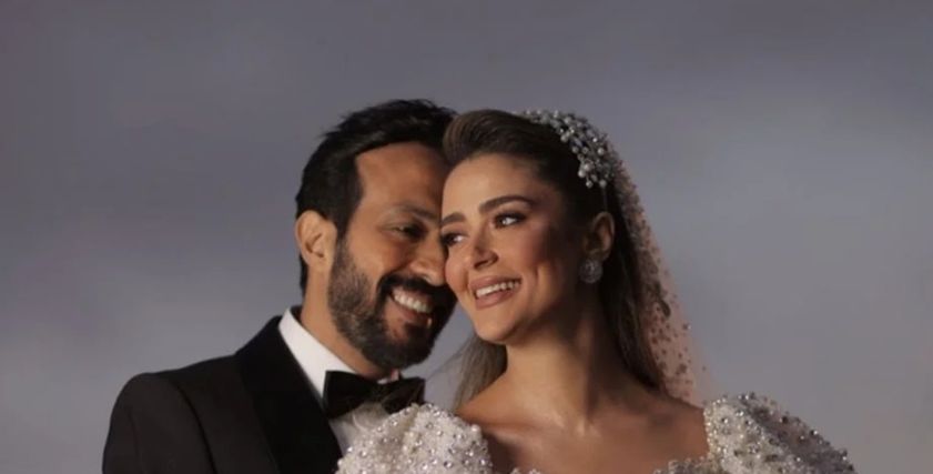 أحمد عصام وزوجته
