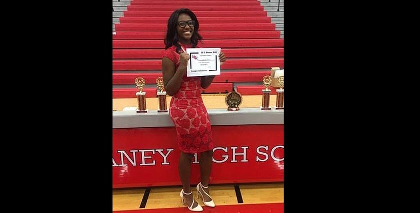 بالصور| مراهقة بجورجيا تتفوق على أبناء هوليود وتلتحق بـ55 جامعة