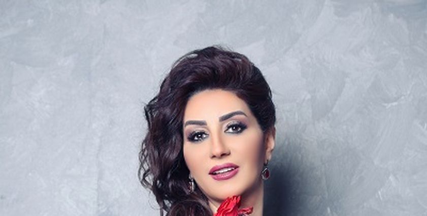 وفاء عامر