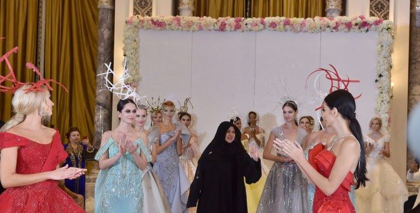 عرض أزياء جديد لمنى المنصوري في أسبوع تيفانى فاشون ويك الفرنسى