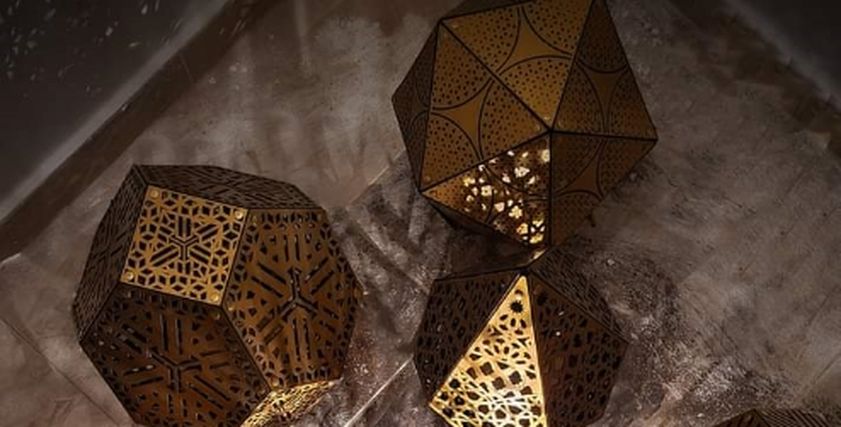 أباجورات من الخشب