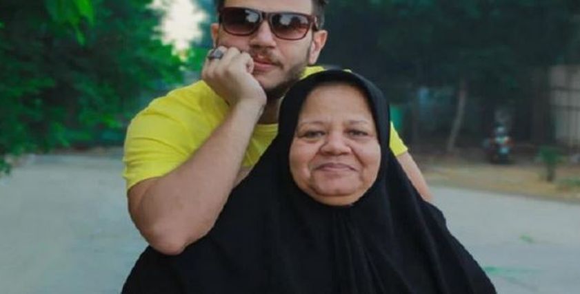 الراحلة ماما سناء وابنها حمو