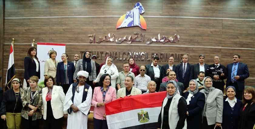 لجنة المحافظات بالقومى للمراة تعقد ندوة تحت عنوان
