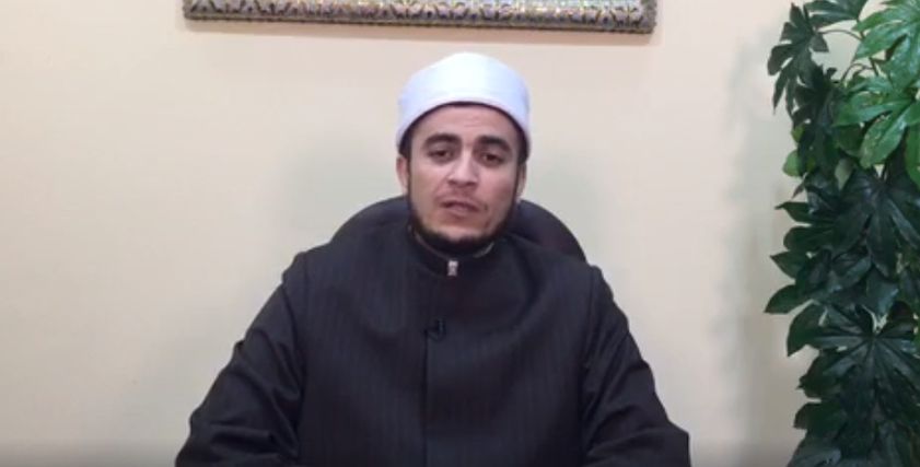 محمود شلبي أمين الفتوى ومدير إدارة الفتاوى الهاتفية بدار الإفتاء المصرية