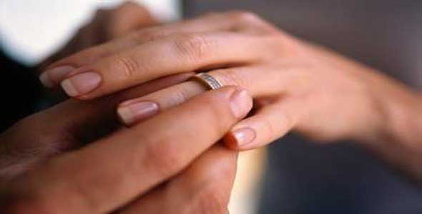حكم الشرع في الجمع بين المرأة وزوجة أبيها