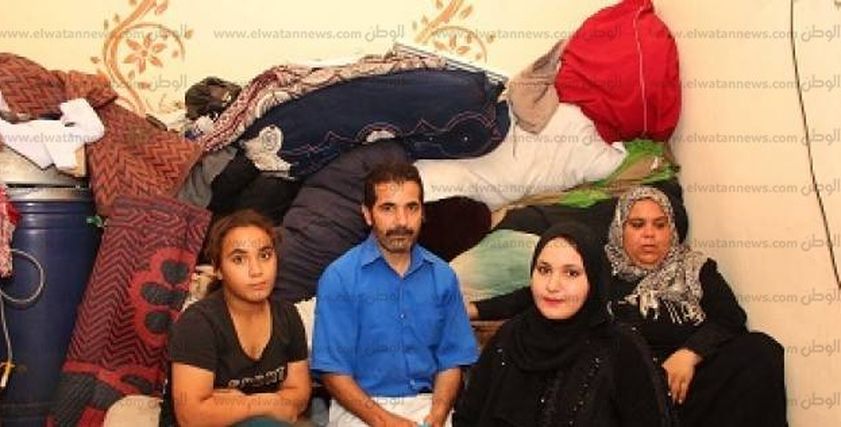 عم سيد وزوجته وابنتاه