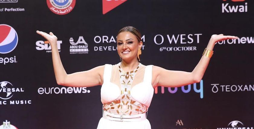 الفنانة بشرى في مهرجان الجونة