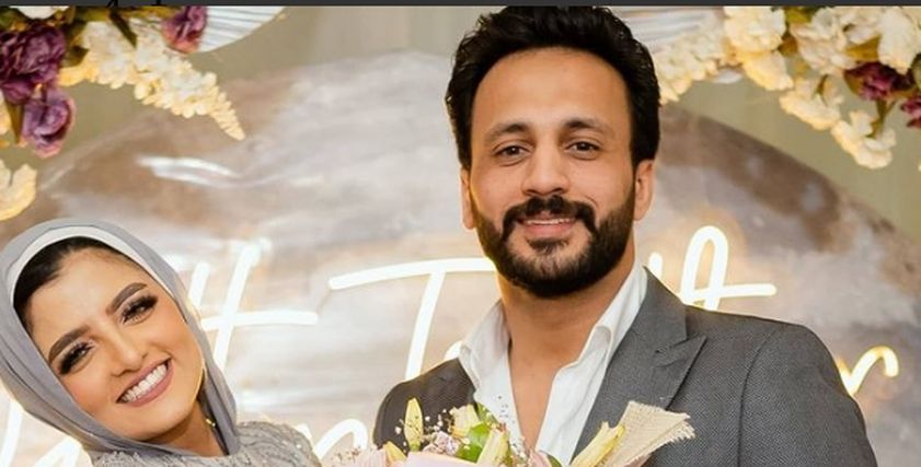 البلوجر أحلام عادل وخطيبها