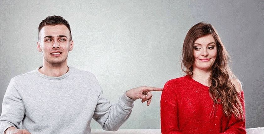 احكيلنا عن المواقف المحرجة مع خطيبك..