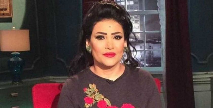 الفنانة بدرية طلبة