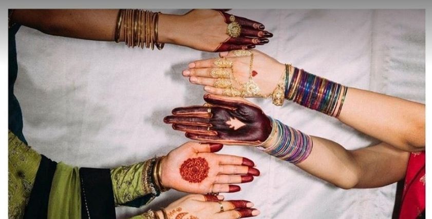 احتفالات العيد بنقوش الحناء