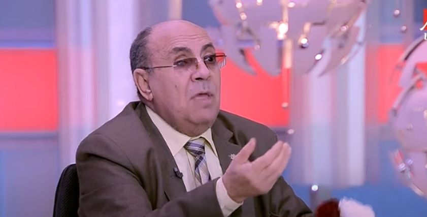 الدكتور مبروك عطية