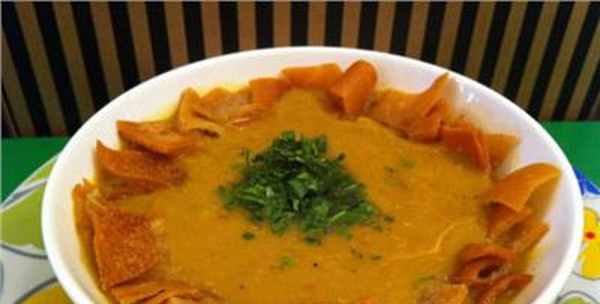 شوربة العدس بالشعرية