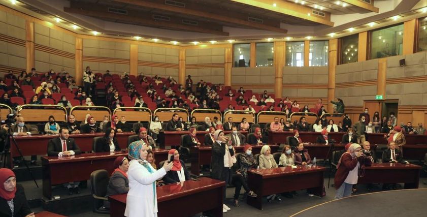 ندوة القومي للمرأة