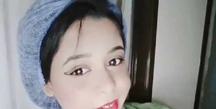 منى غريب