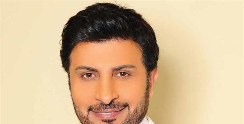 محكمة سعودية تعاقب سيدة احتضنت ماجد المهندس في حفله
