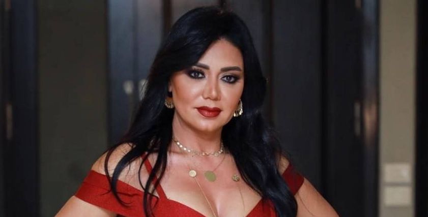 الفنانة رانيا يوسف