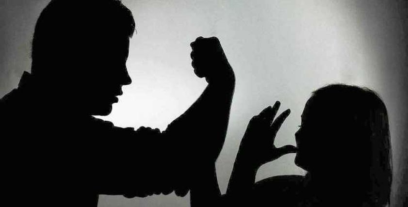 حكم الدين في الزوجة التي تسيئ معاملة زوجها