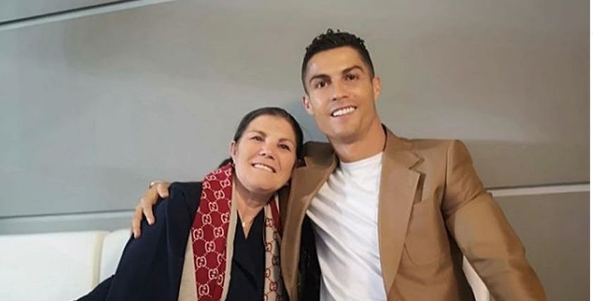 كريستيانو رونالدو ووالدته  