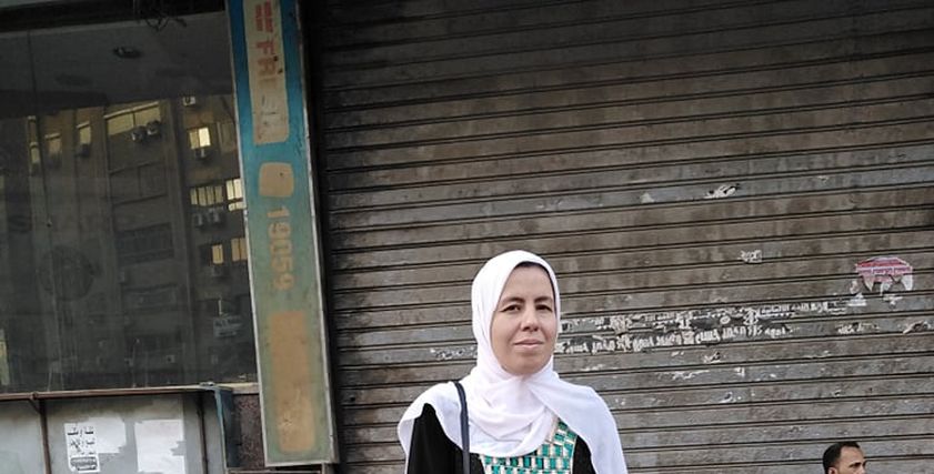 ضحى أمام بضاعتها