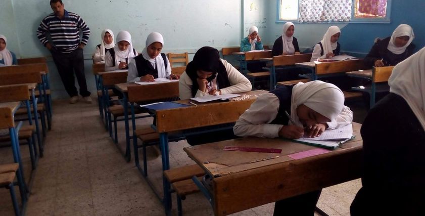 أولياء الأمور والأمهات عن امتحانات الإعدادية اليوم: