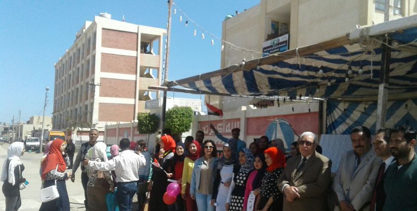 المجلس القومي للمرأة يوفر سيارات لنقل الناخبات واحتفالية نسائية دعما للسيسي