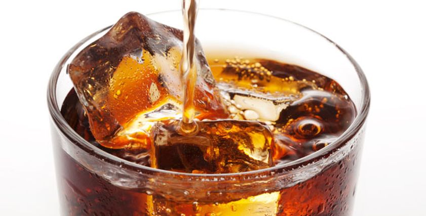 لهذا السبب أنت تتناول مشروبات غازية بكمية كبيرة