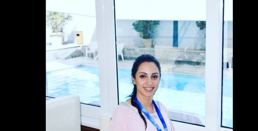 أول فتاة غير محجبة تفوز بمنصب رئيس اتحاد طلاب دار علوم
