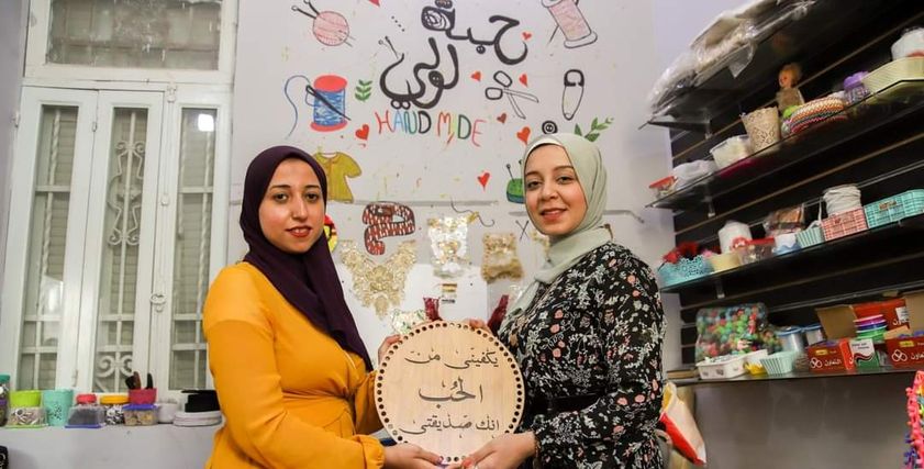 أول محل خردوات في محافظة أسيوط بإدارة نسائية