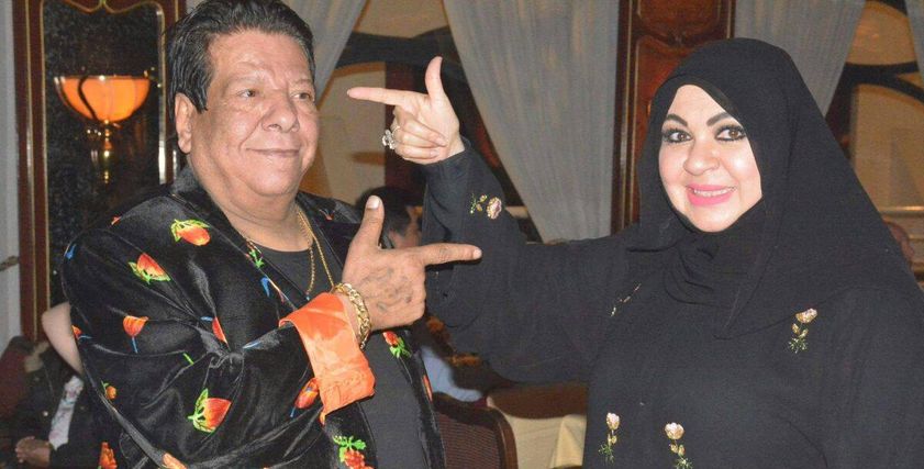 شعبان عبد الرحيم يغني لمصممة الأزياء العالمية منى المنصورى
