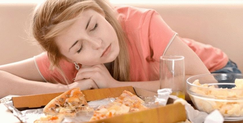 ماذا يحدث لجسمك حال النوم بعد الأكل مباشرة
