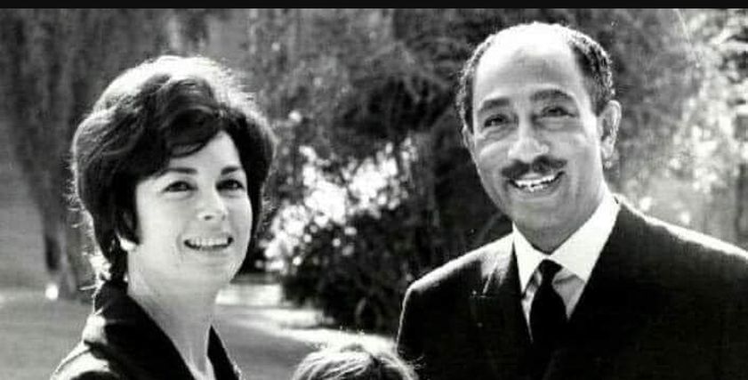 جيهان السادات