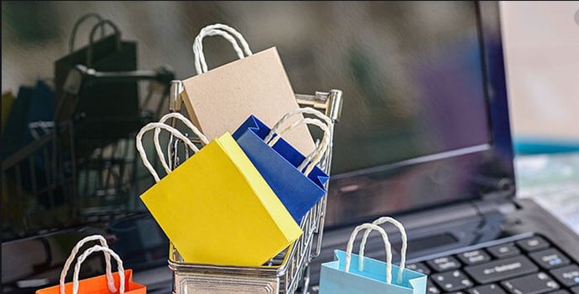 قواعد من الإتيكيت عليكِ إتباعها بحرف الـ«ش».. اعرفي آداب الشراء والشكر