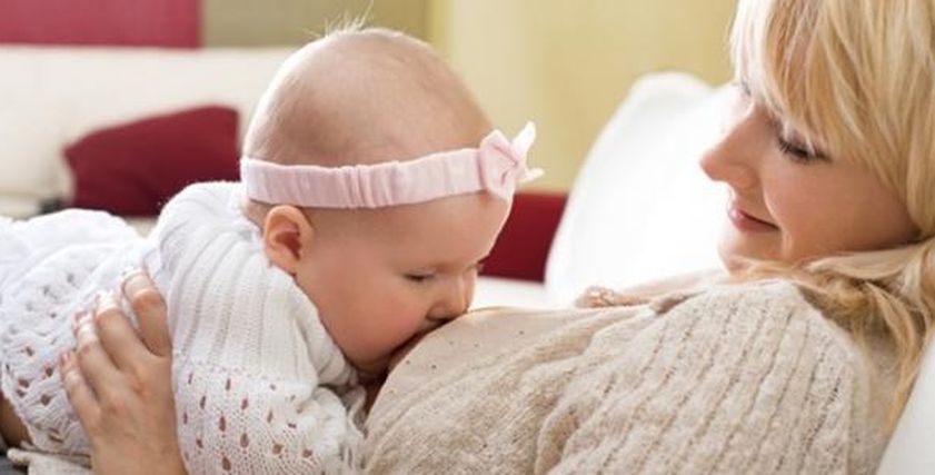 رضاعة طفل بغرض إسكاته