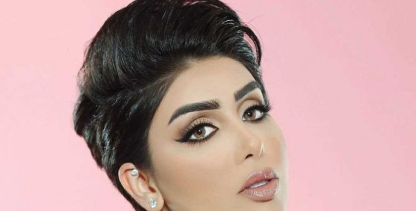 الفنانة الكويتية هنادي الكندري