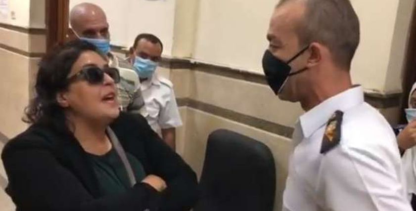 سيدة المحكمة