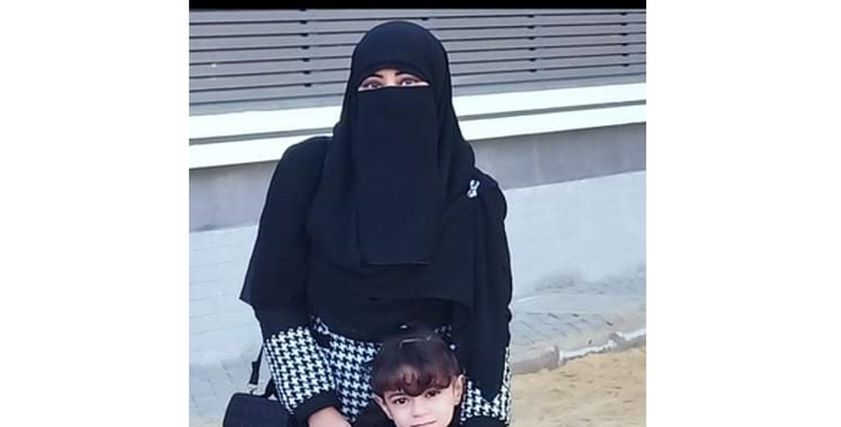 رنا وابنتها